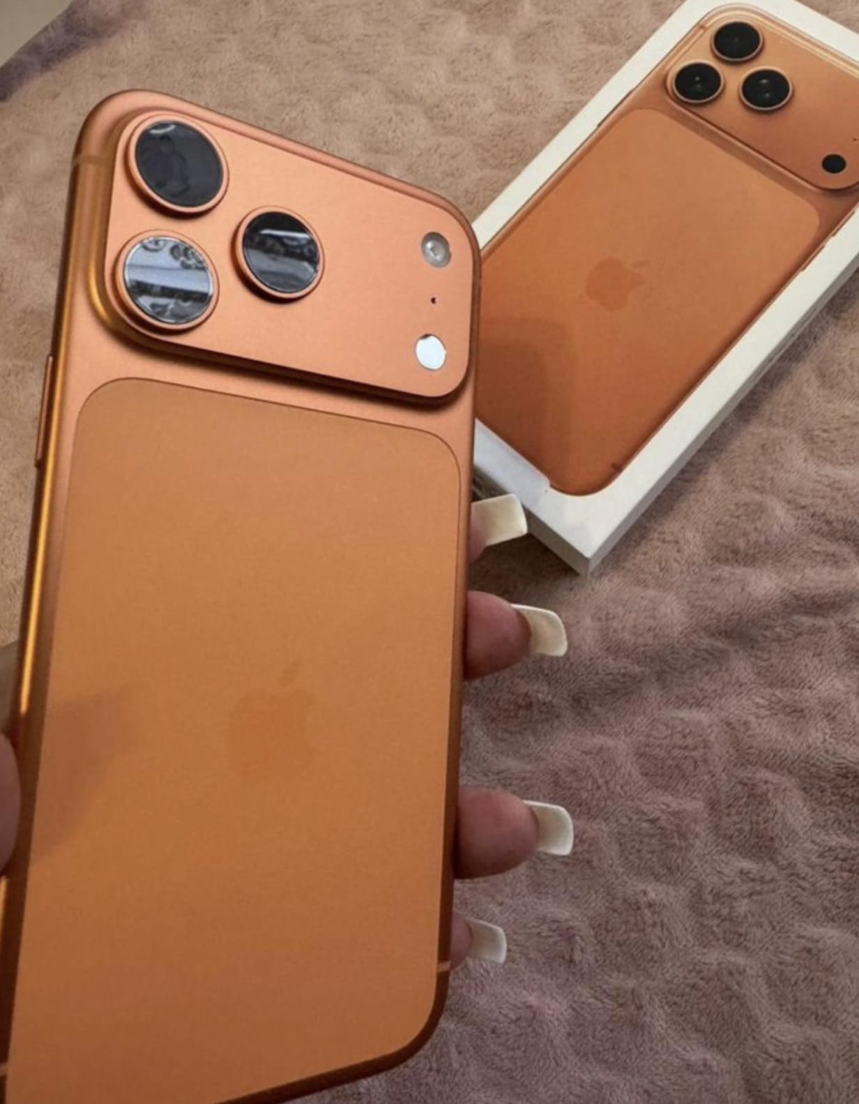 iPhone 17 Pro Max 2 ТБ, SIM + eSIM