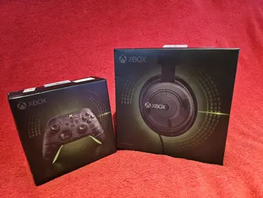 Комплект "Xbox 20th Anniversary" геймпад и наушники