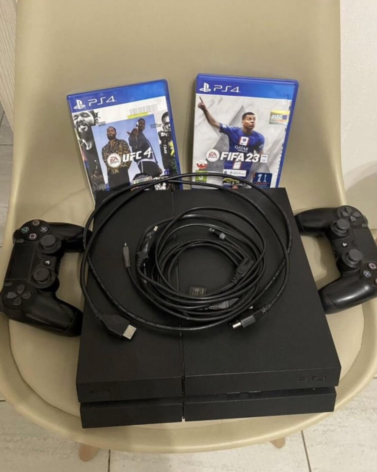 Sony PlayStation 4, Б/у, полностью исправно, в Астане