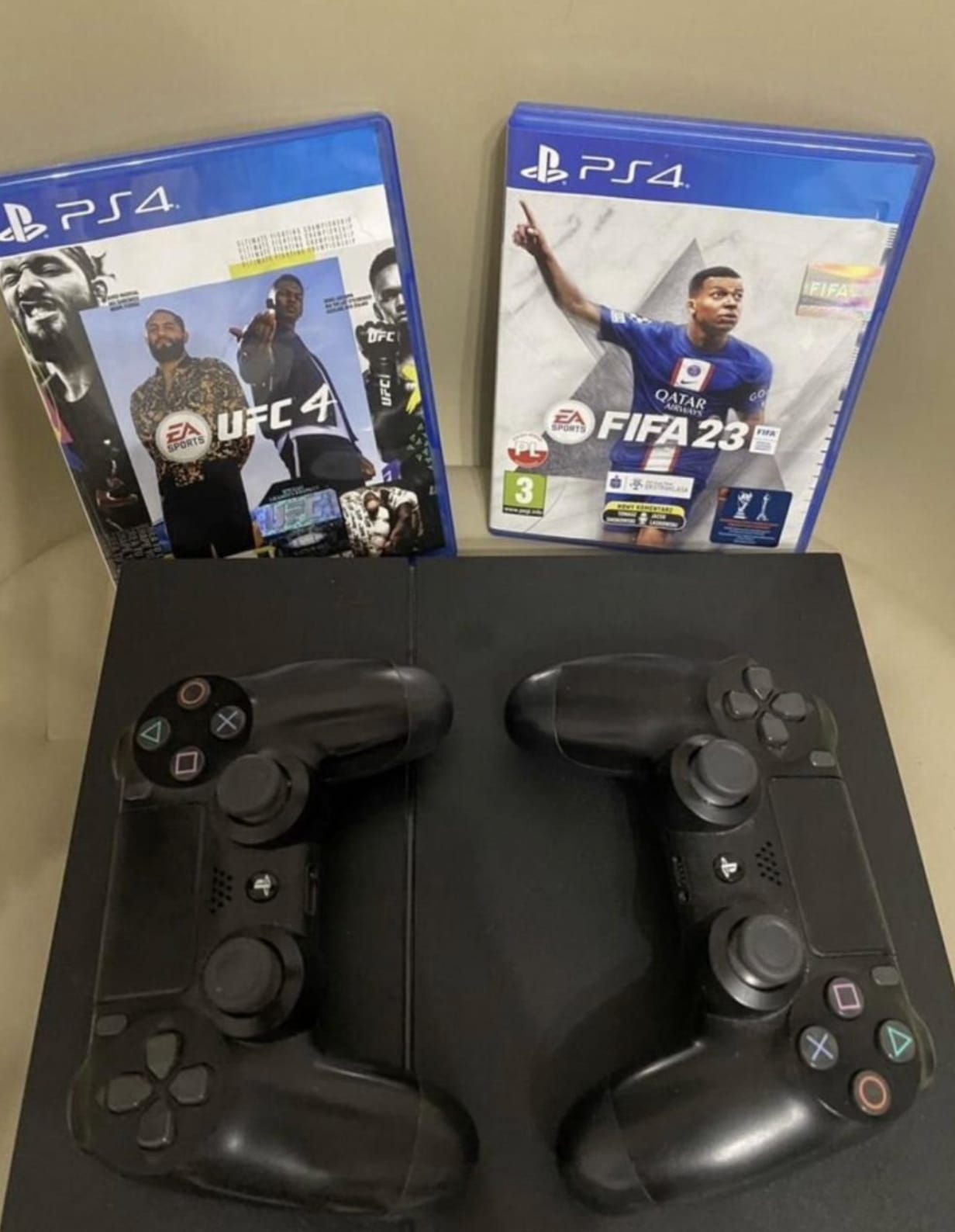 Sony PlayStation 4, Б/у, полностью исправно, в Астане
