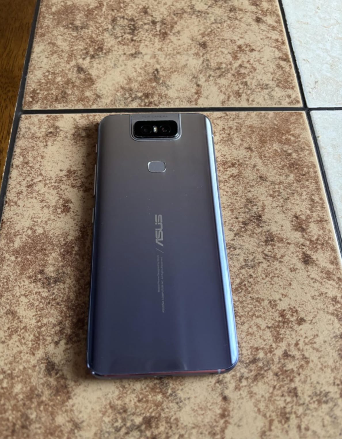 ASUS ZenFone 6 8/256 ГБ