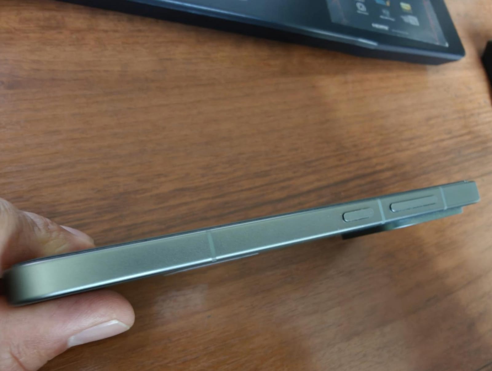 OnePlus 13s 12/512 ГБ, полный комплект