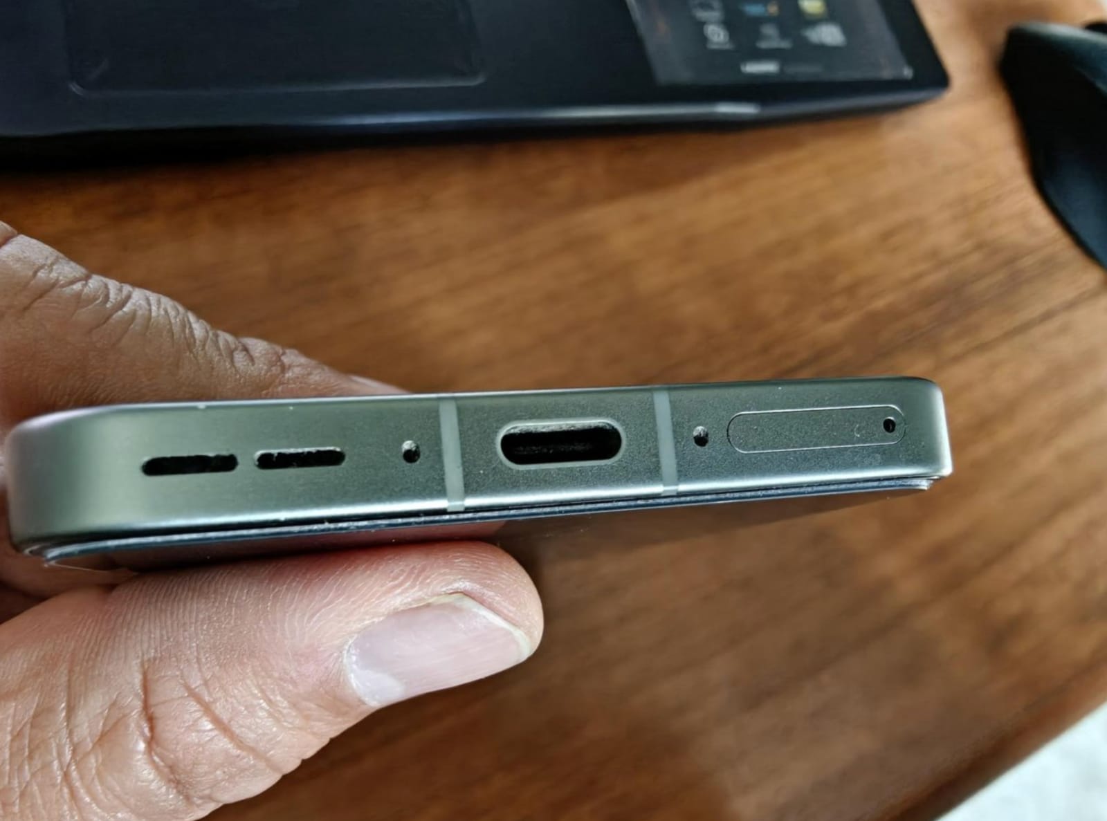 OnePlus 13s 12/512 ГБ, полный комплект