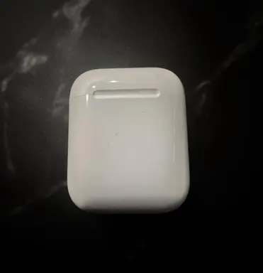 Наушники и гарнитуры / Apple AirPods / Вкладыши (TWS/проводные)