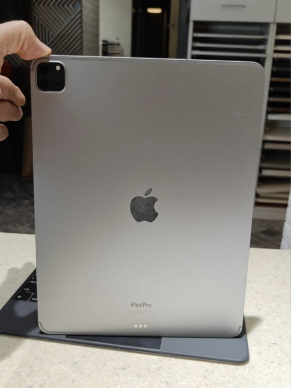 iPad Pro 12.9" M2, 256 ГБ + Magic Keyboard + Apple Pencil 2, в Астане