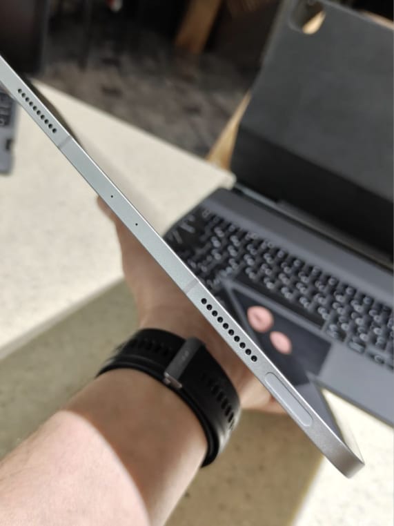 iPad Pro 12.9" M2, 256 ГБ + Magic Keyboard + Apple Pencil 2, в Астане