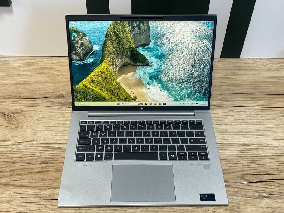 HP EliteBook 840 G11 Touch — Core Ultra 5 135U / 16GB / SSD 512GB