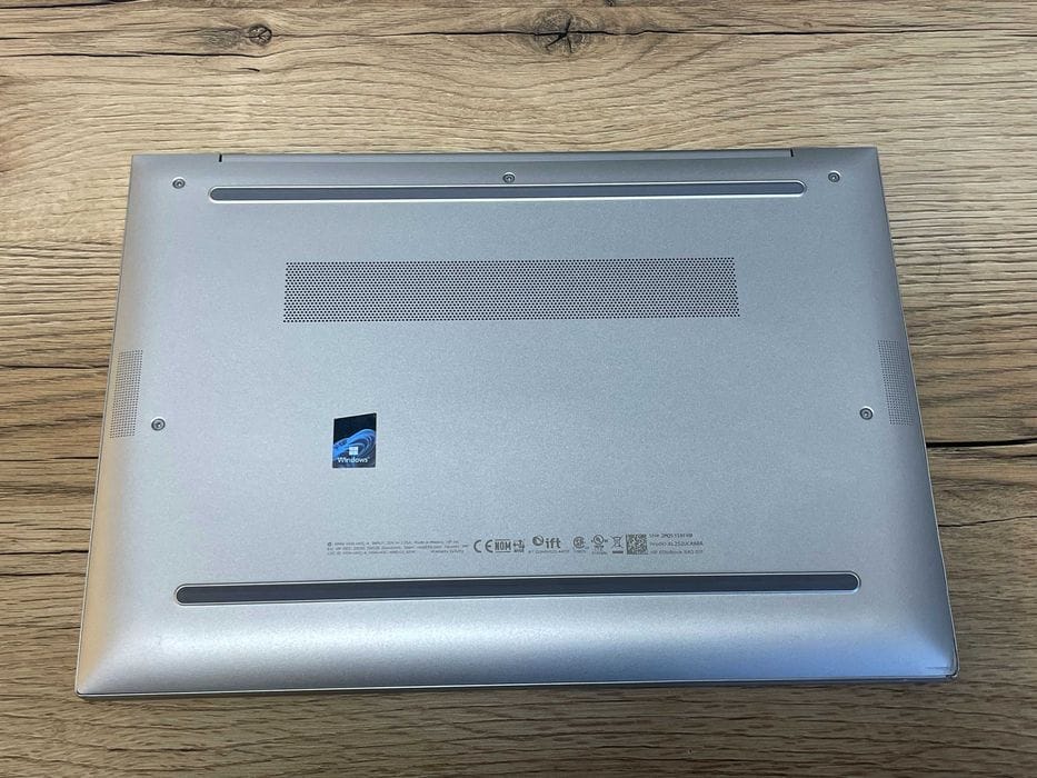 HP EliteBook 840 G11 Touch — Core Ultra 5 135U / 16GB / SSD 512GB