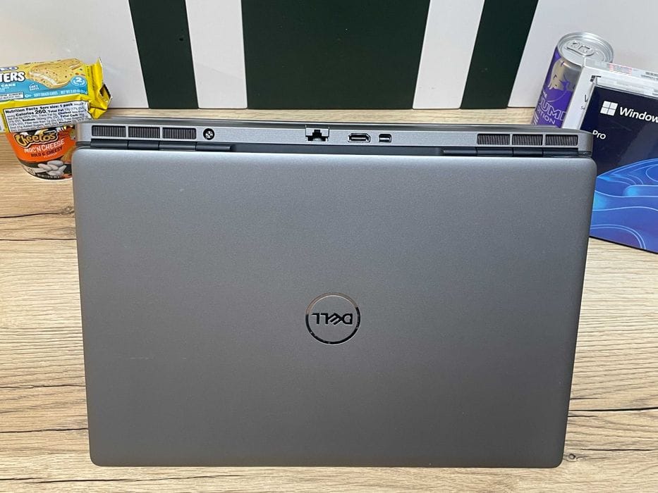 Dell Precision 7550 — i7-10850H / 32GB / Quadro T2000 / 15.6" IPS